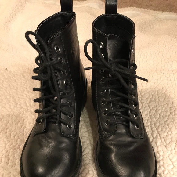 Urban outfitters booties - Picture 2 of 4